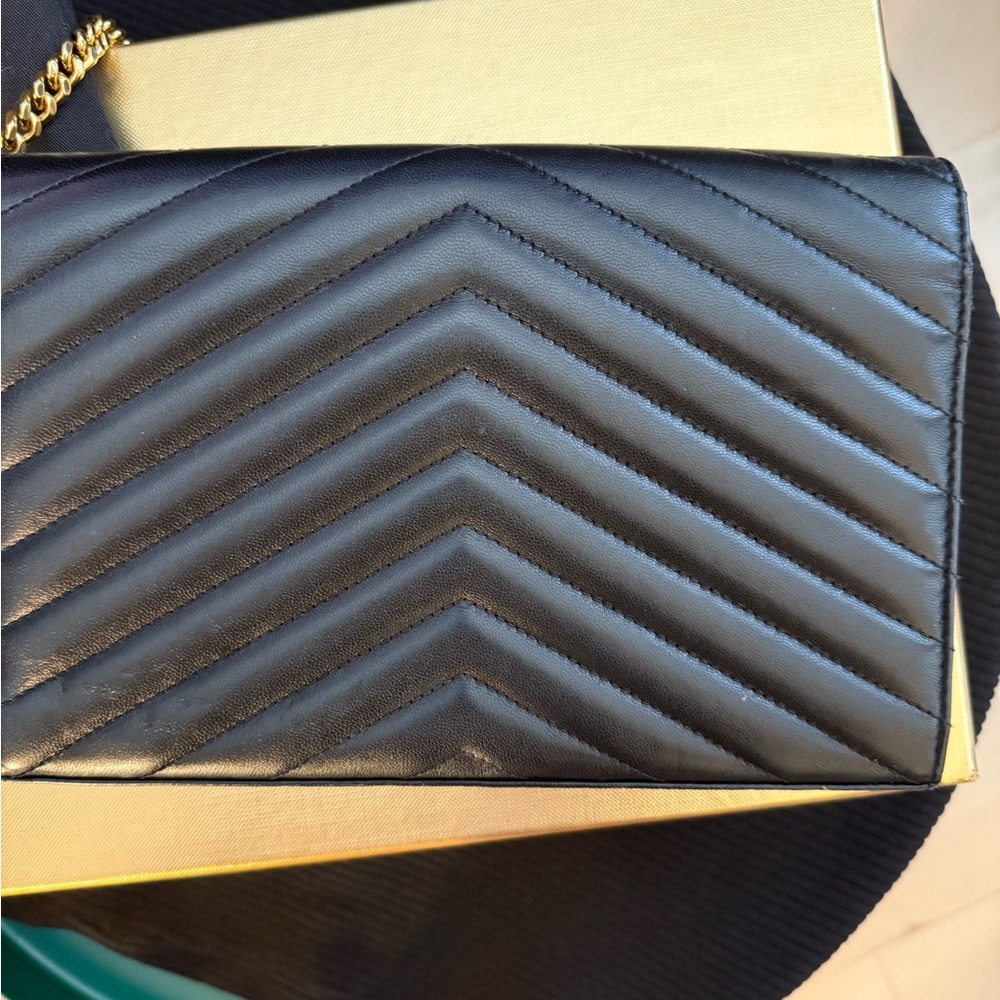 Saint Laurent Cassandre Matelasse Chain Bag - includes box dust bag and receipt - Picture 2 of 9